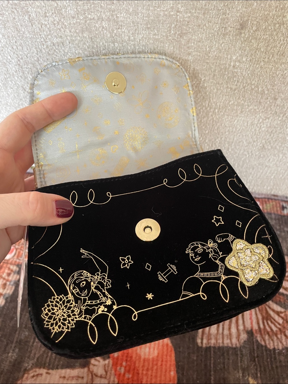 Disney Encanto NWT Glitter Floral Accent Top-Handle Girl’s Bag - Gold and Black - Picture 11 of 11